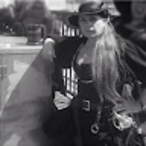 Meet your Posher, Ali